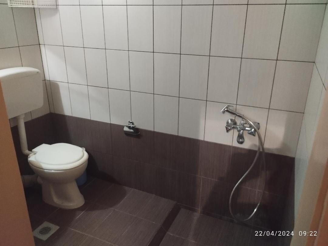 Erini Room Kíssamos Exteriör bild